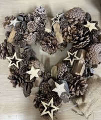 Adventní věnec - srdce 37 cm se světýlky